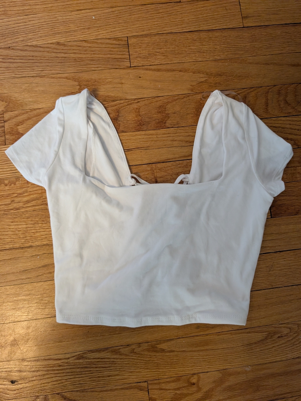 Windsor White Scoop-Neck Short Sleeve Crop Top
